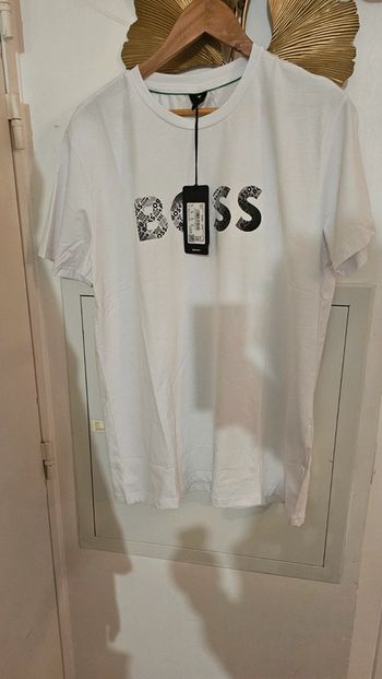 Tee shirt Hugo boss taille Xxl