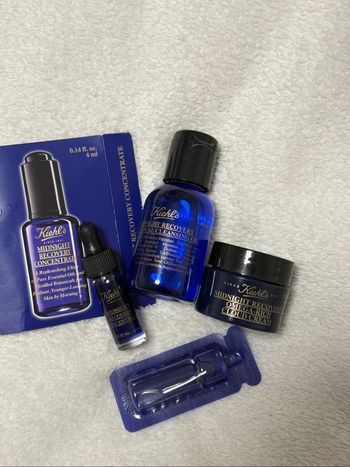Lot de produits Kiehl’s Midnight recovery