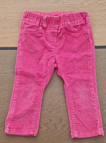 Pantalon velours rose 12 et 18 mois en bon etat