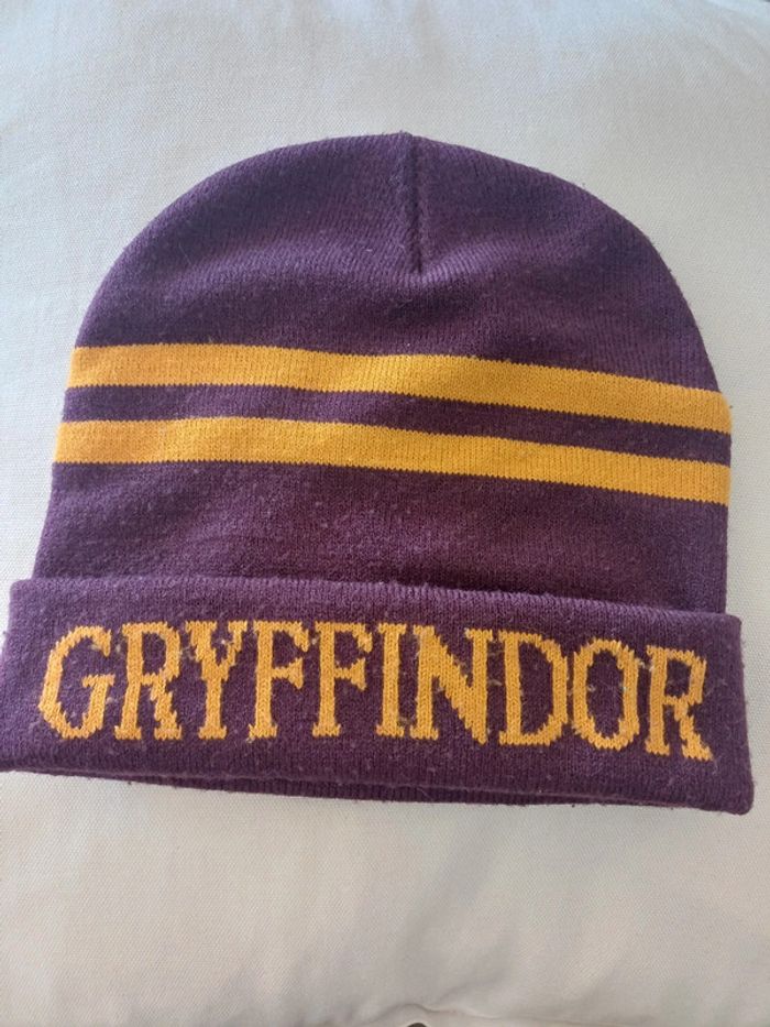 Superbe bonnet gryffindor harry potter