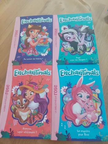 Livres Enchantimals bibliothèque rose
