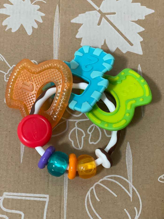 Anneau de dentition hochet infantino