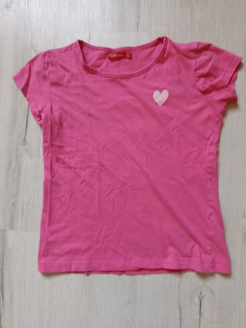 Tee-shirt marque tissaia taille 12 ans 