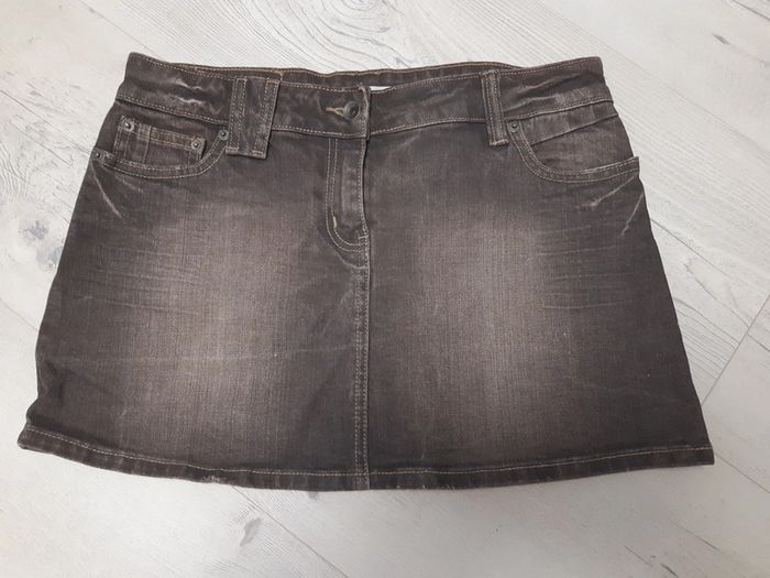 Minijupe en jean marron taille 40