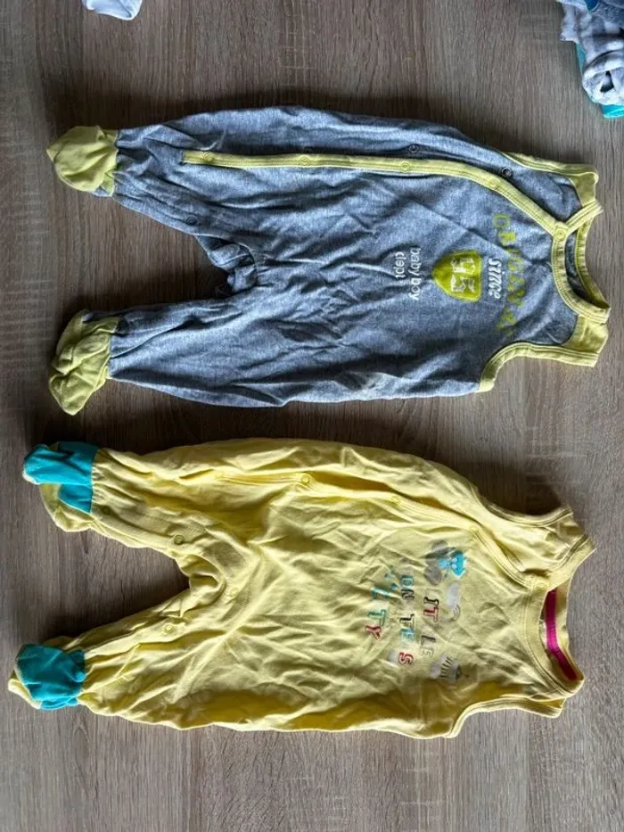 Lot vêtement bébé 3Mois