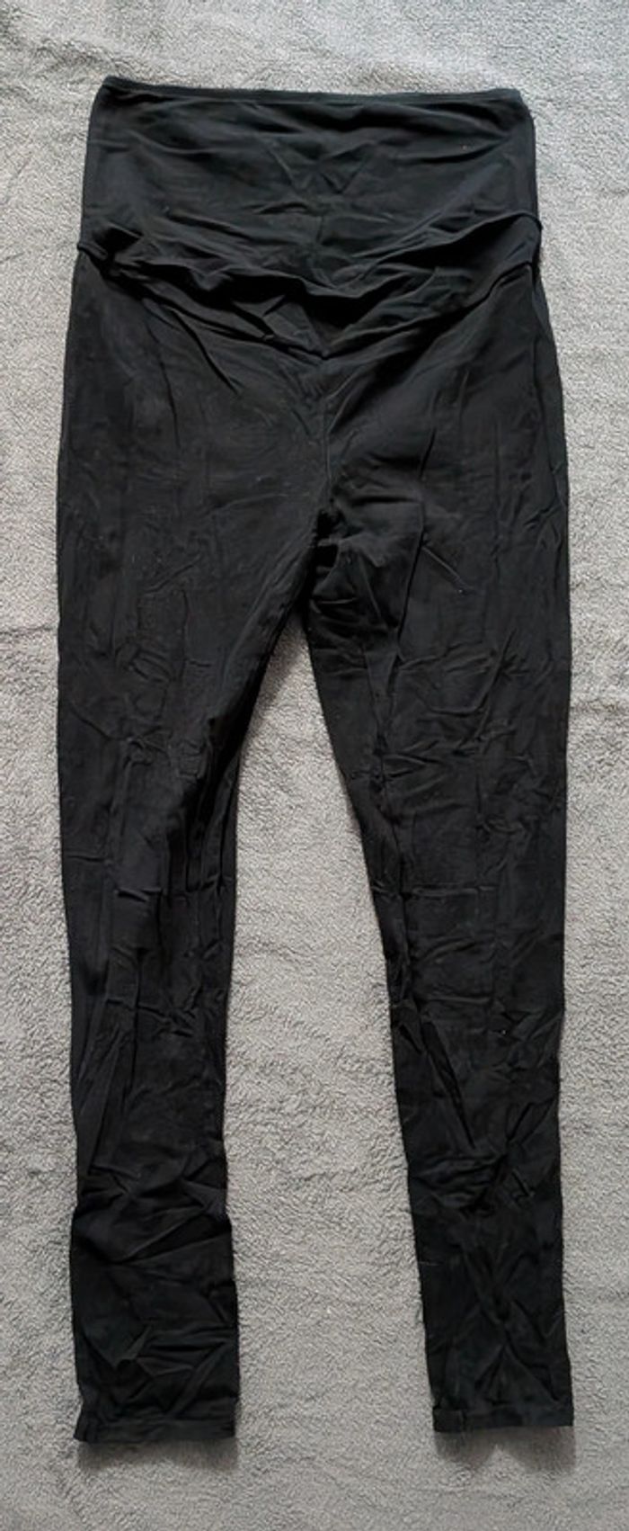 Lot de 3 pantalon et pantacourt legging grossesse/maternité -38/40 - Kiabi - Très bon état - photo numéro 6