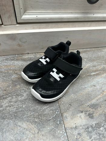 Basket noir décathlon 25