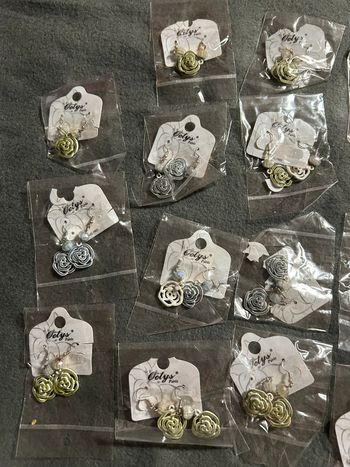 Lot de 21 paires de boucles d’oreilles