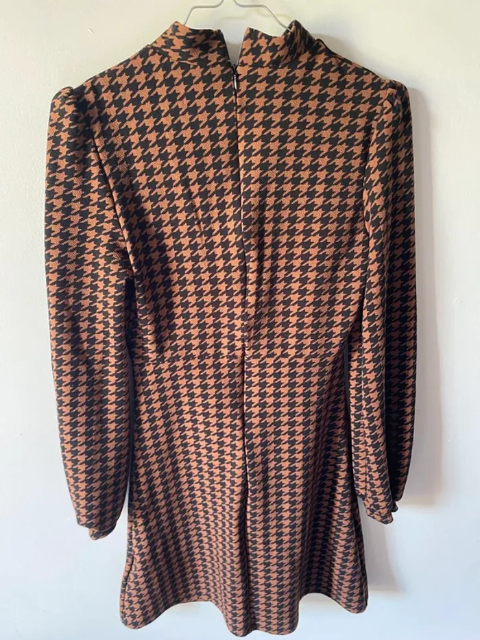 Robe marron - photo numéro 4