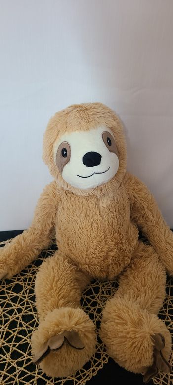 Paresseux en peluche