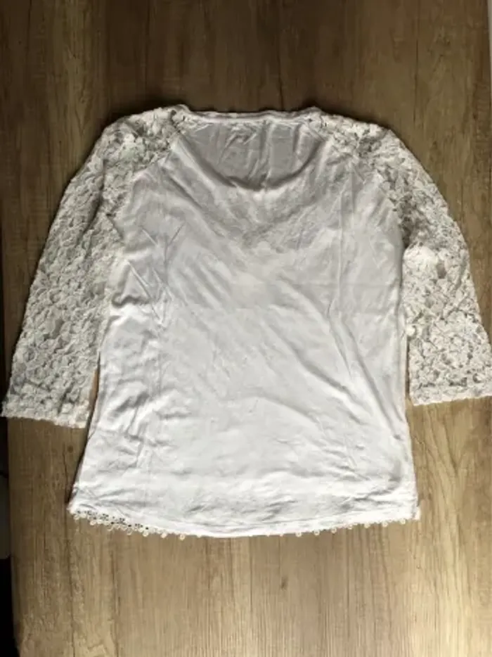 Tee shirt dentelle - photo numéro 2