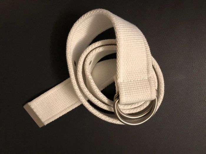 Ceinture T unique blanche cloutée NEUVE