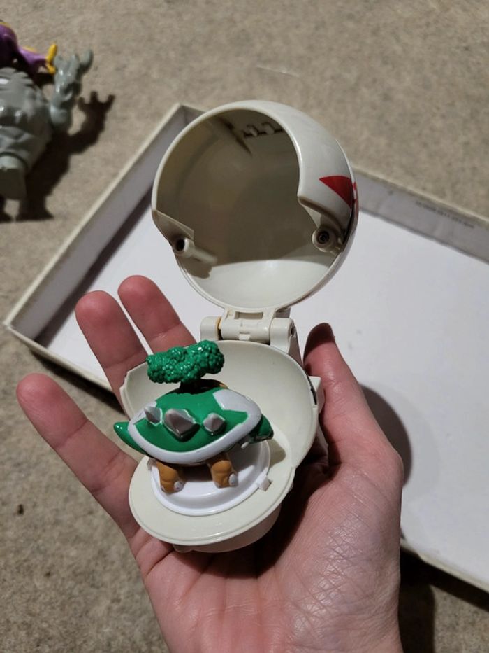 Pokeball lanceur pokemon grise - photo numéro 2