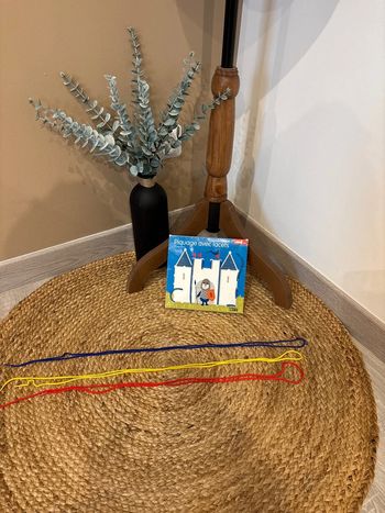 Livre enfant piquage lacet motricité