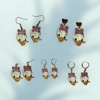 💜 Boucles d’oreilles Daisy Duck – 5 attaches au choix ! 🌸