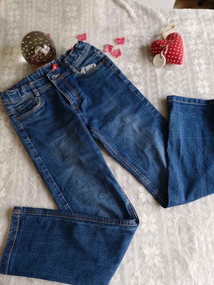 Jeans bleu coupe droite