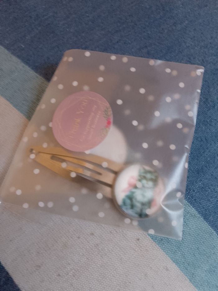 Barette cheveux - photo numéro 3