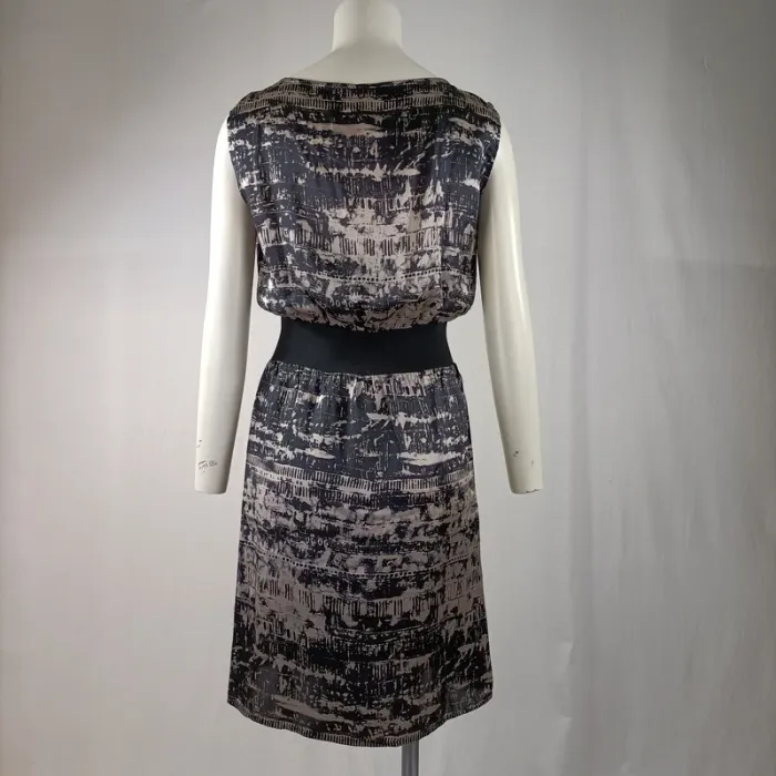 Robe Naf Naf 100 % soie, imprimé graphique noir et beige, taille 36, ceinture élastique A961 - photo numéro 3