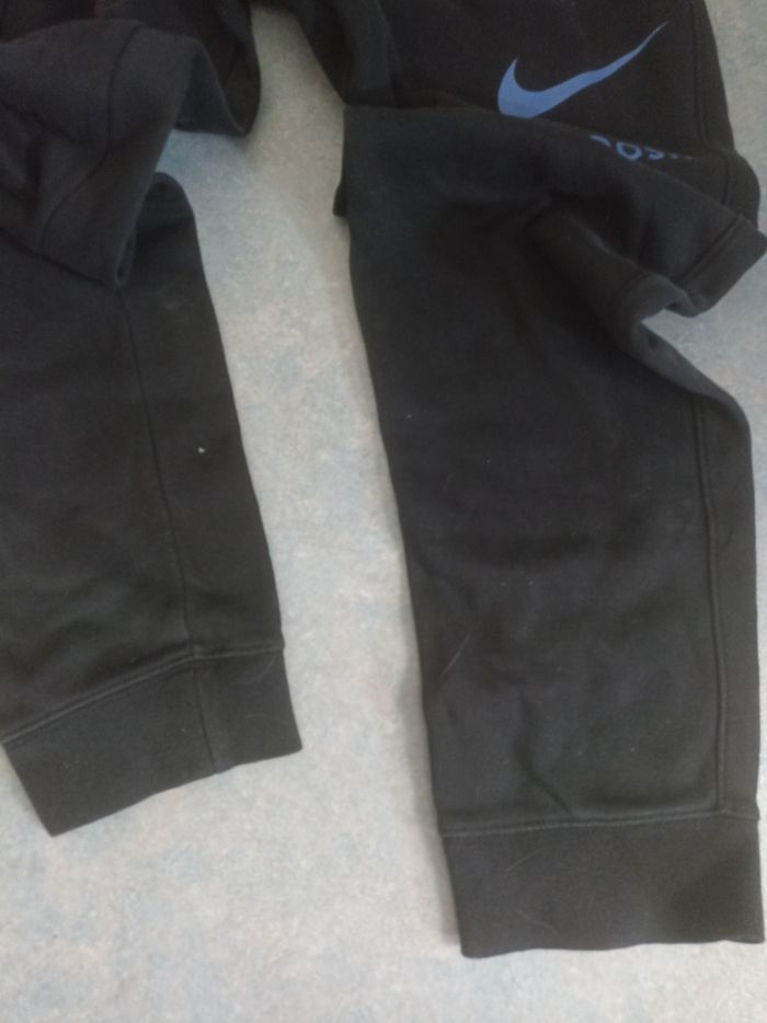 Ensemble Nike 11/12 ans - photo numéro 7
