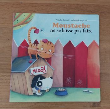 Moustache ne se laisse pas faire - Auzou