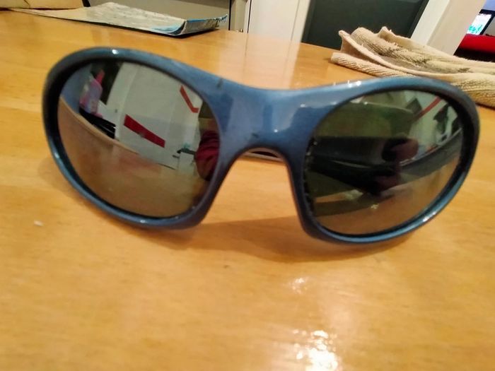 Lunettes de soleil enfant