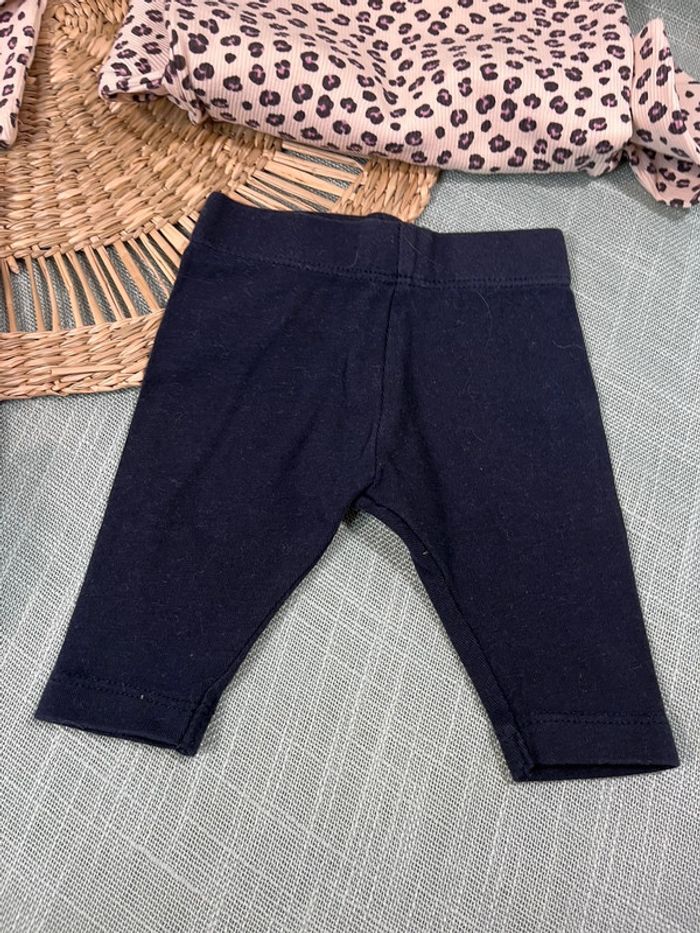 Lot 2 ensembles taille 1 mois - photo numéro 8