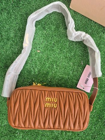 Sac bandoulière Miu Miu matelassé cuir marron