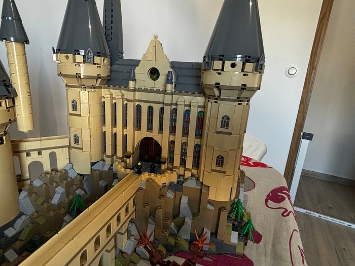 Lego Harry Potter château de pouddlard - photo numéro 2