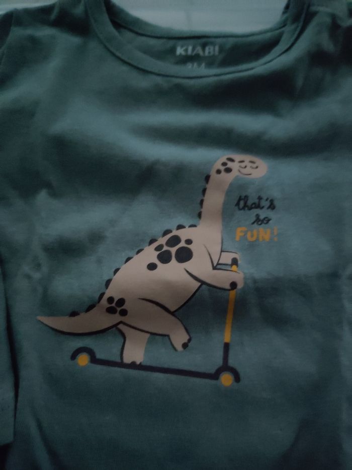 T-shirt manche longue 3 mois - photo numéro 2