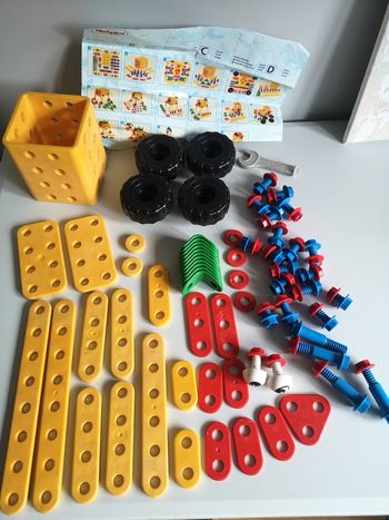 Ecrous, boulons, plaques de bricolage Technico Klein