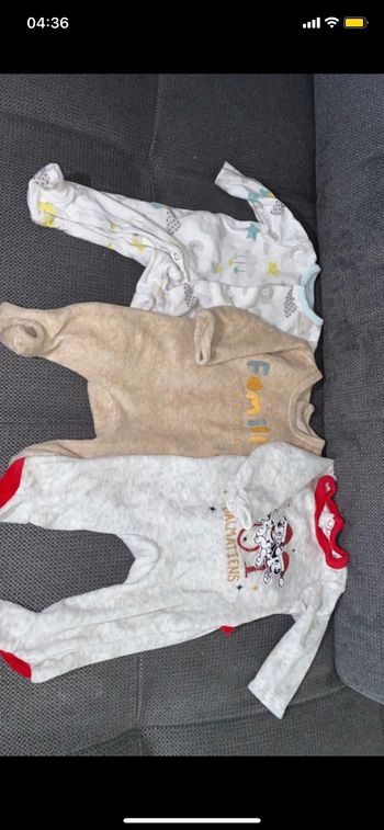 Lot 18 pièces  taille 1 mois