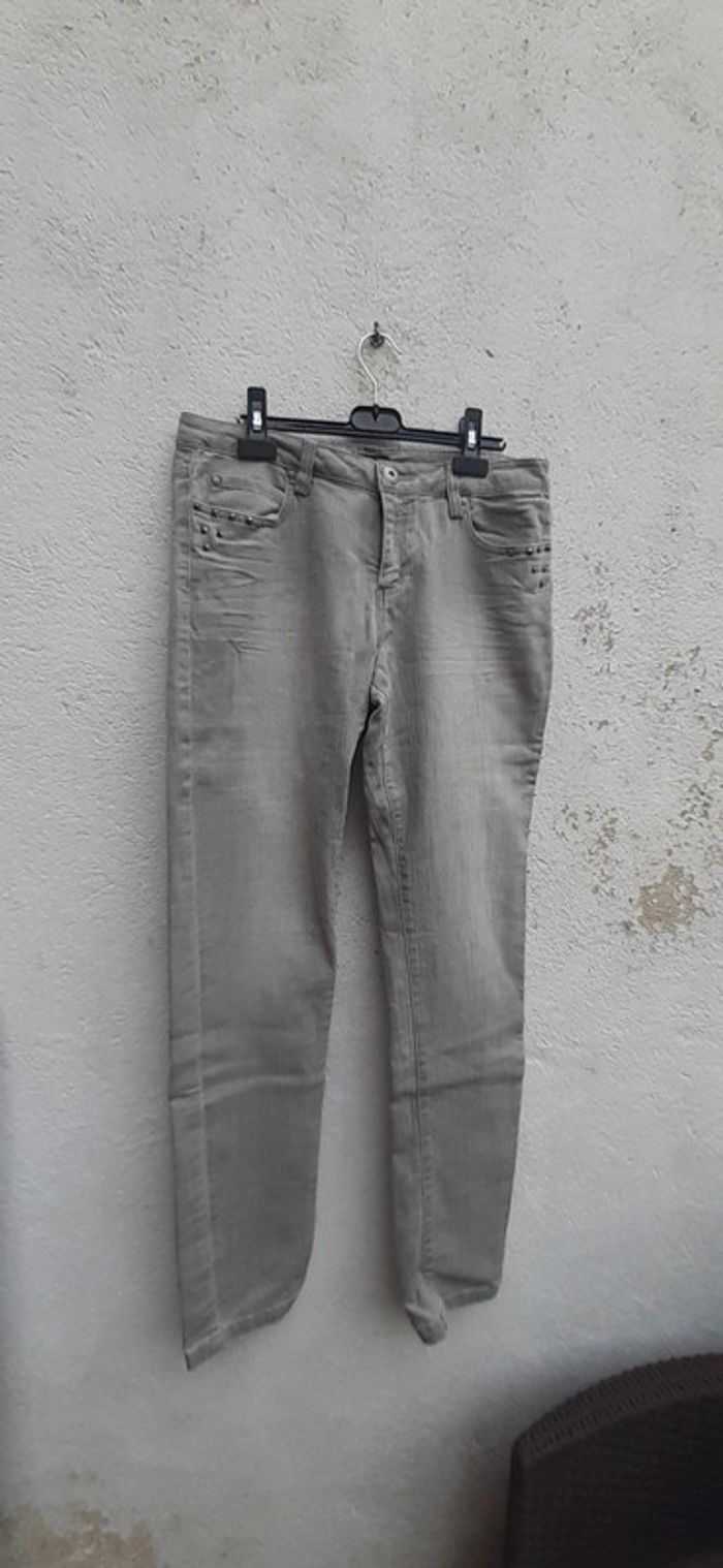 Jean gris taille 42