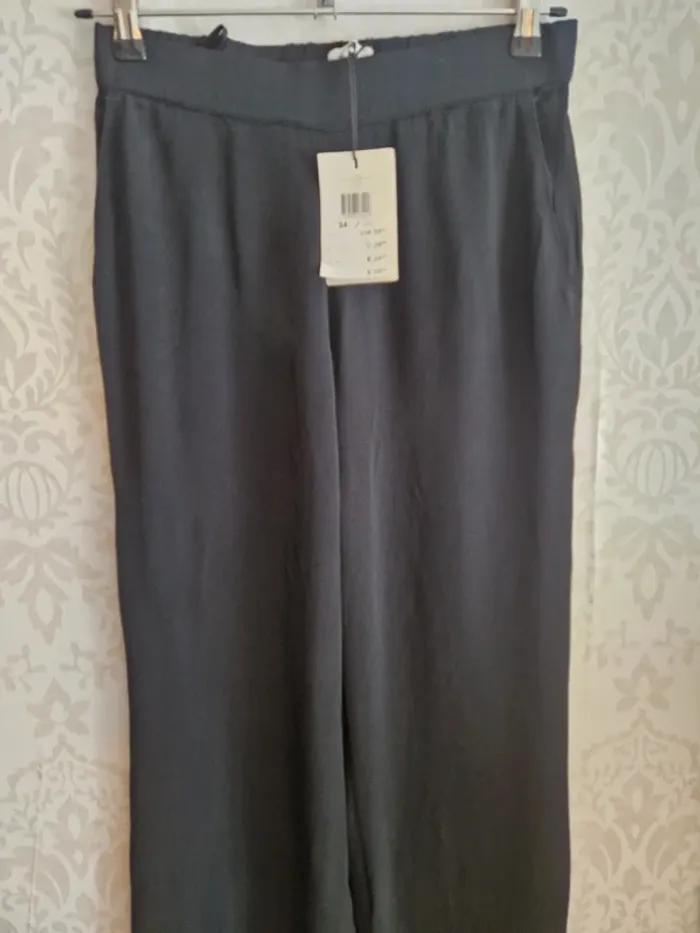 Pantalon fluide noir - photo numéro 4