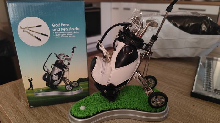 Superbe porte stylos de bureau ou autre sac de golf avec stylos neuf - photo numéro 2