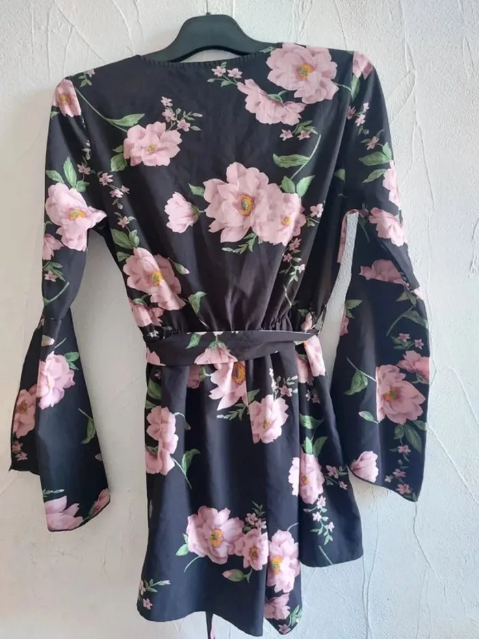 Combinaison à fleurs Taille S - photo numéro 6
