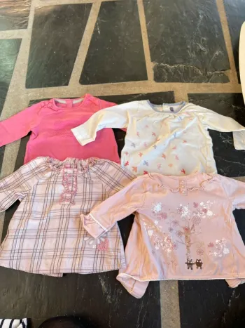 Lot 4 t shirt manches longues 6 mois