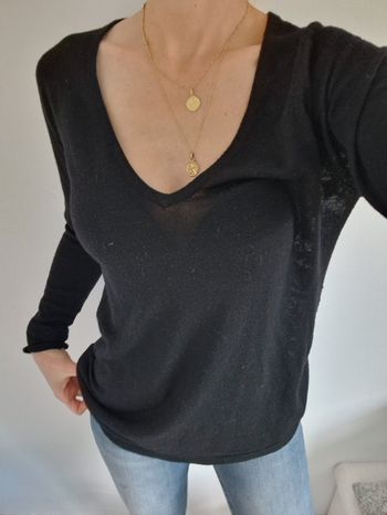 Pull noir col V taille 36