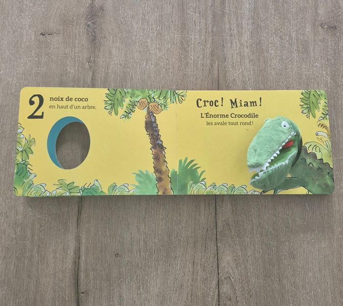 Grand livre marionnette L'énorme crocodile - photo numéro 4