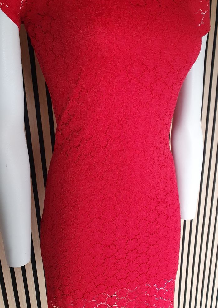 Superbe robe rouge Superdry 😍 - photo numéro 3