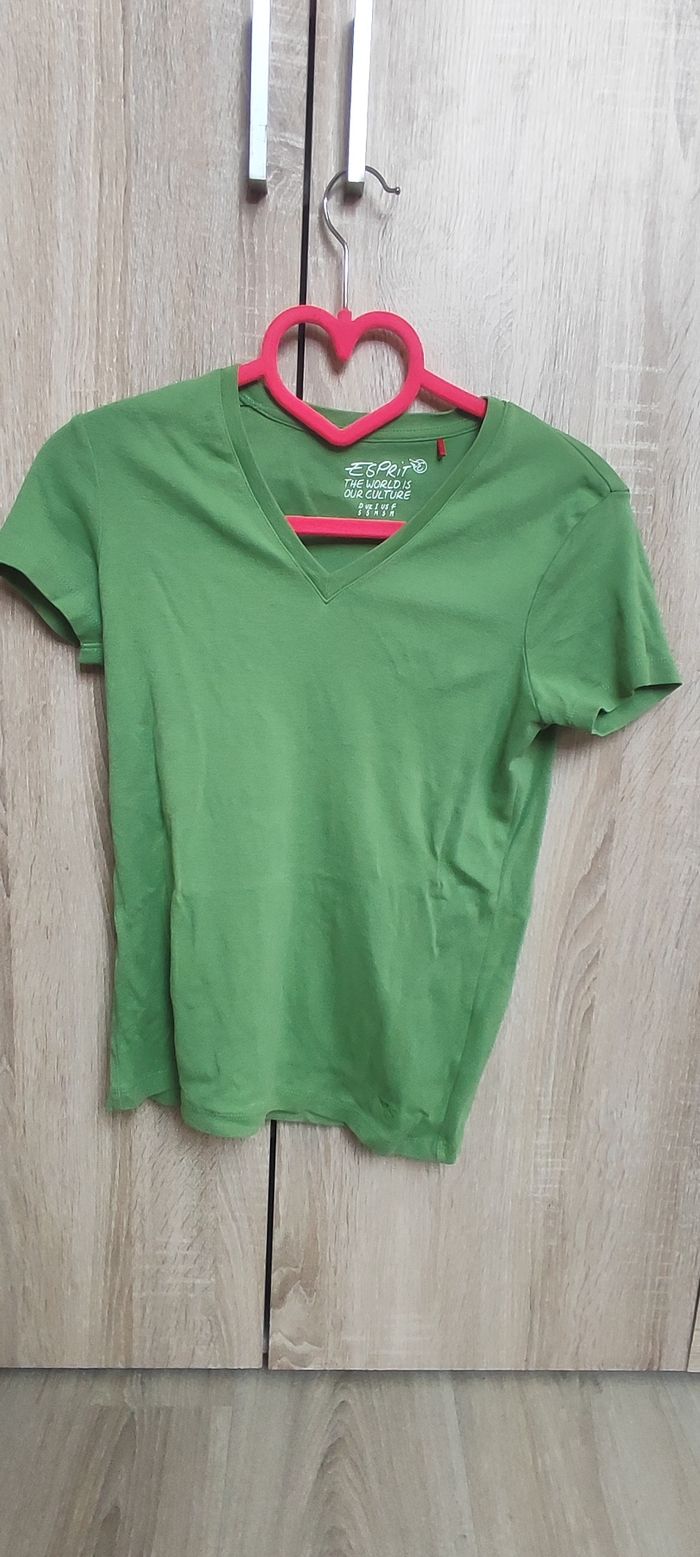 Tee shirt
