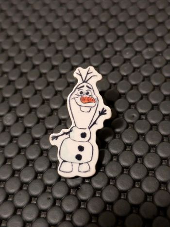 Pin's plastique Olaf Disney Reine des neiges