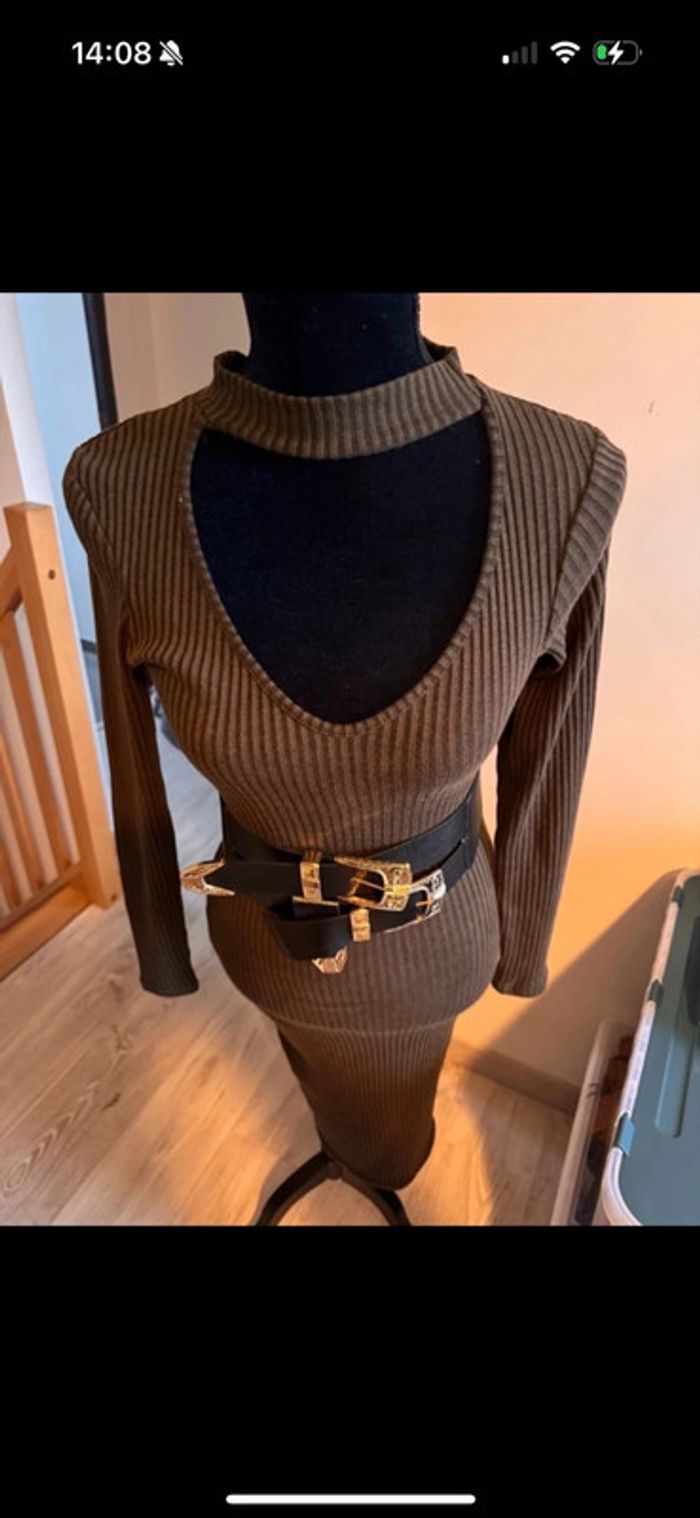 Robe décolleté - photo numéro 2