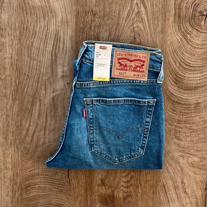 Jean/pantalon bleu Levi's 511 pour homme, taille : W 28 L 32 (38 taille française)