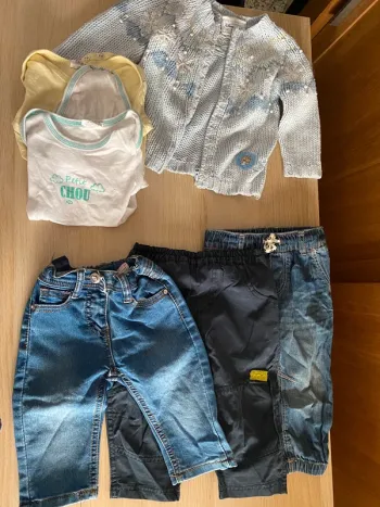 Lot bébé garçon mixte fille pantalon jean 9 12 mois body gilet panpan Bambi Disney Disneyland