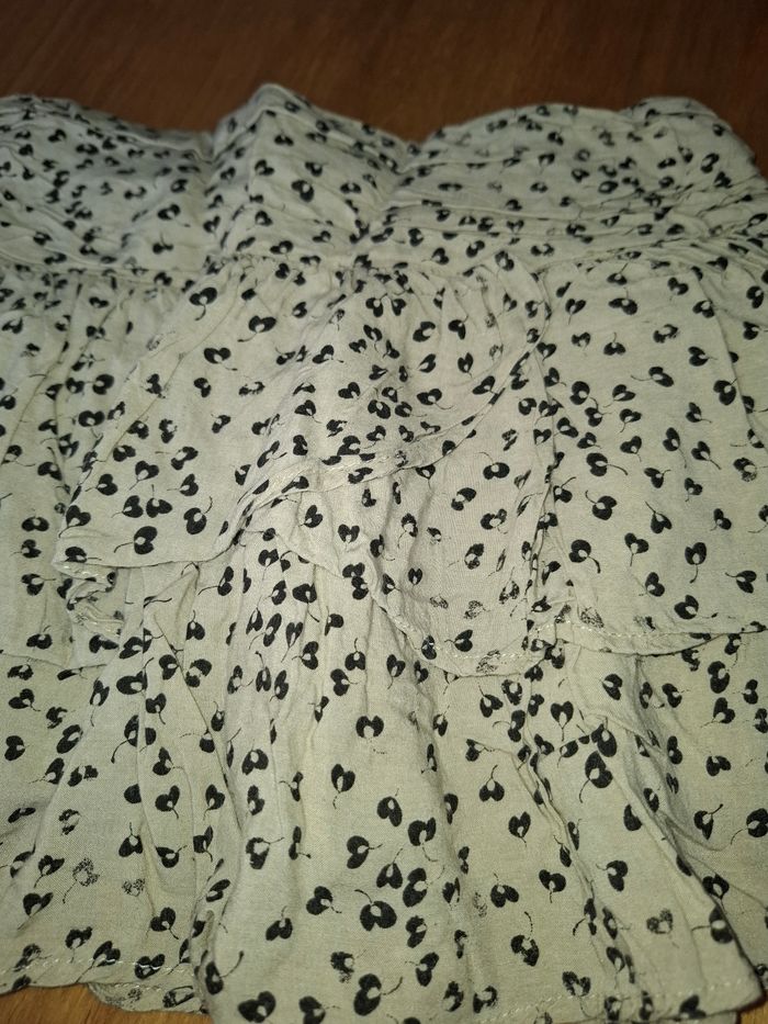 Jupe short IKKS 8 ans. - photo numéro 3