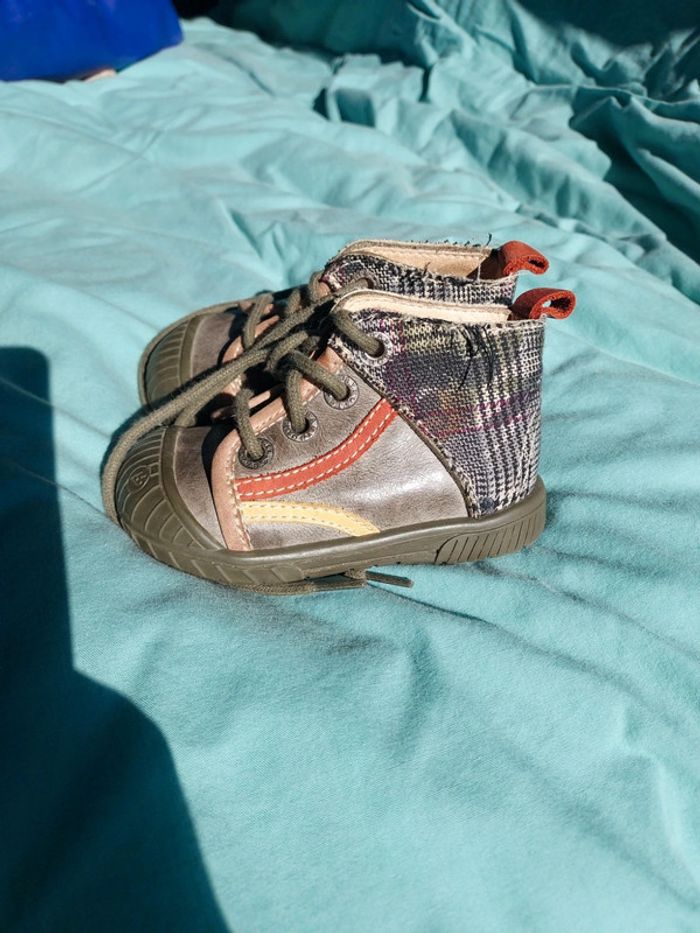 Paire chaussures - photo numéro 3