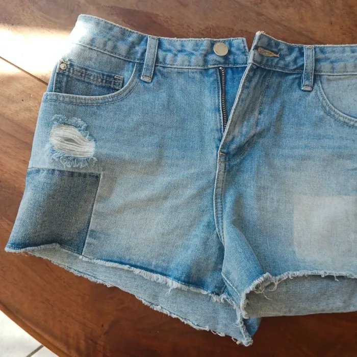 Short en jean taille 42/xl cachecache - photo numéro 2