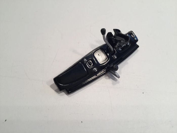 Tableau de bord pièce détachée miniature 1/18 Solido Citroën traction type 11 B 1938 #A32