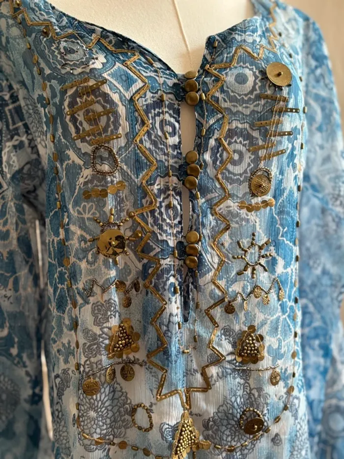Blouse transparente bohème bleue à sequins dorés – earthygirl ethnique bohemian chic – taille unique - photo numéro 3