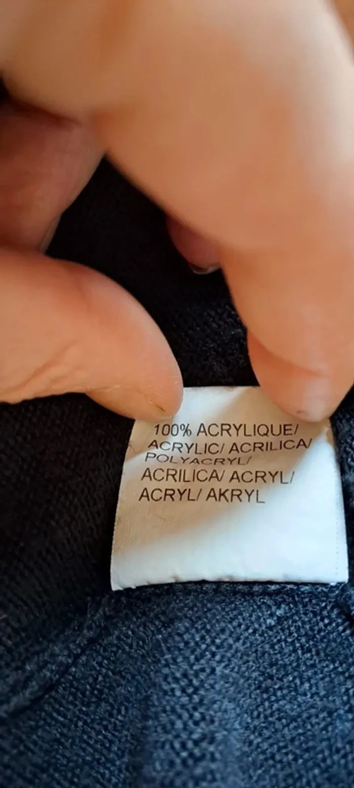 T Shirt noir manches courtes - Marque Pure&Simple - Taille 40 - Bon état. - photo numéro 5